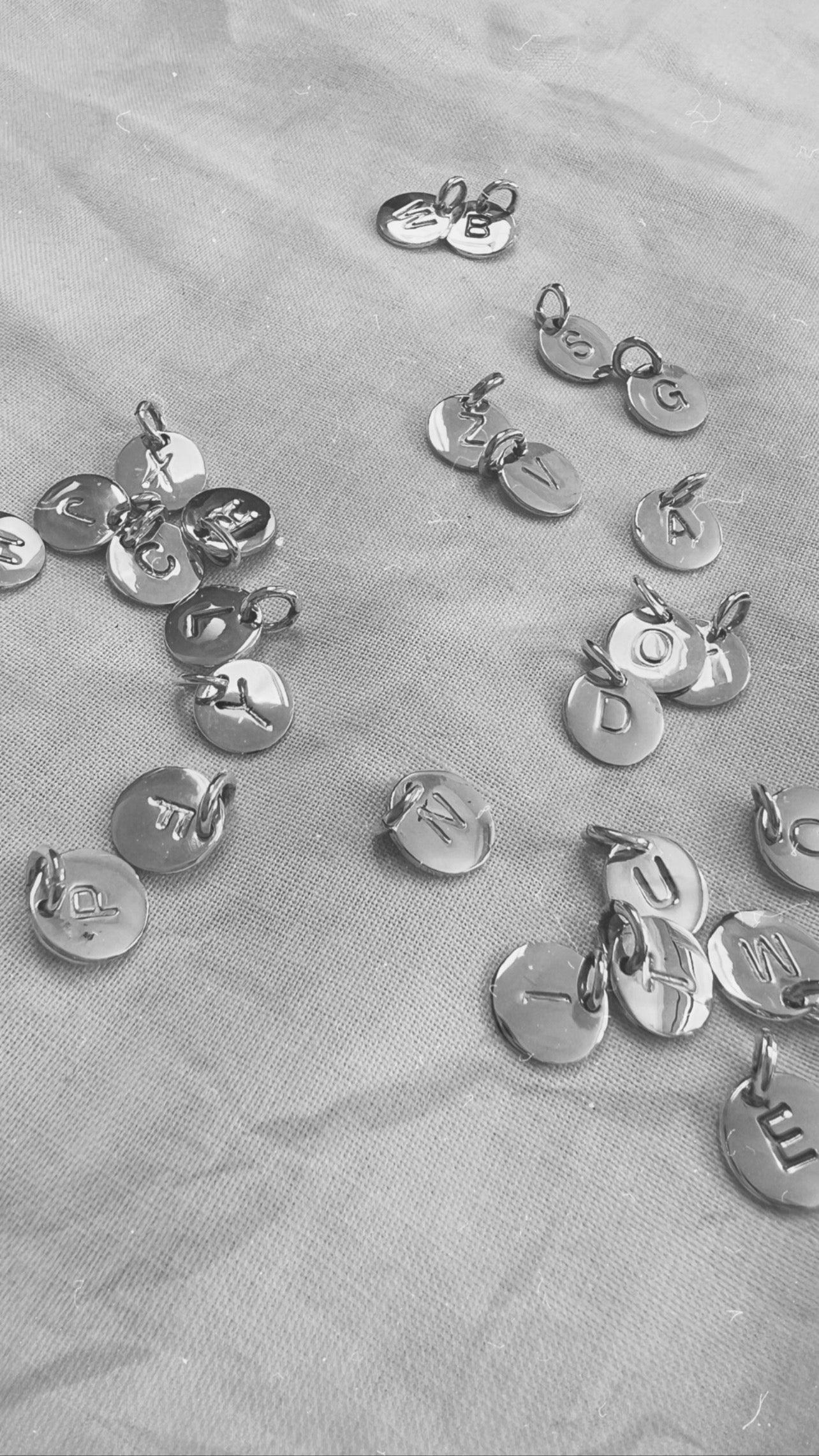 Inicial Grabada